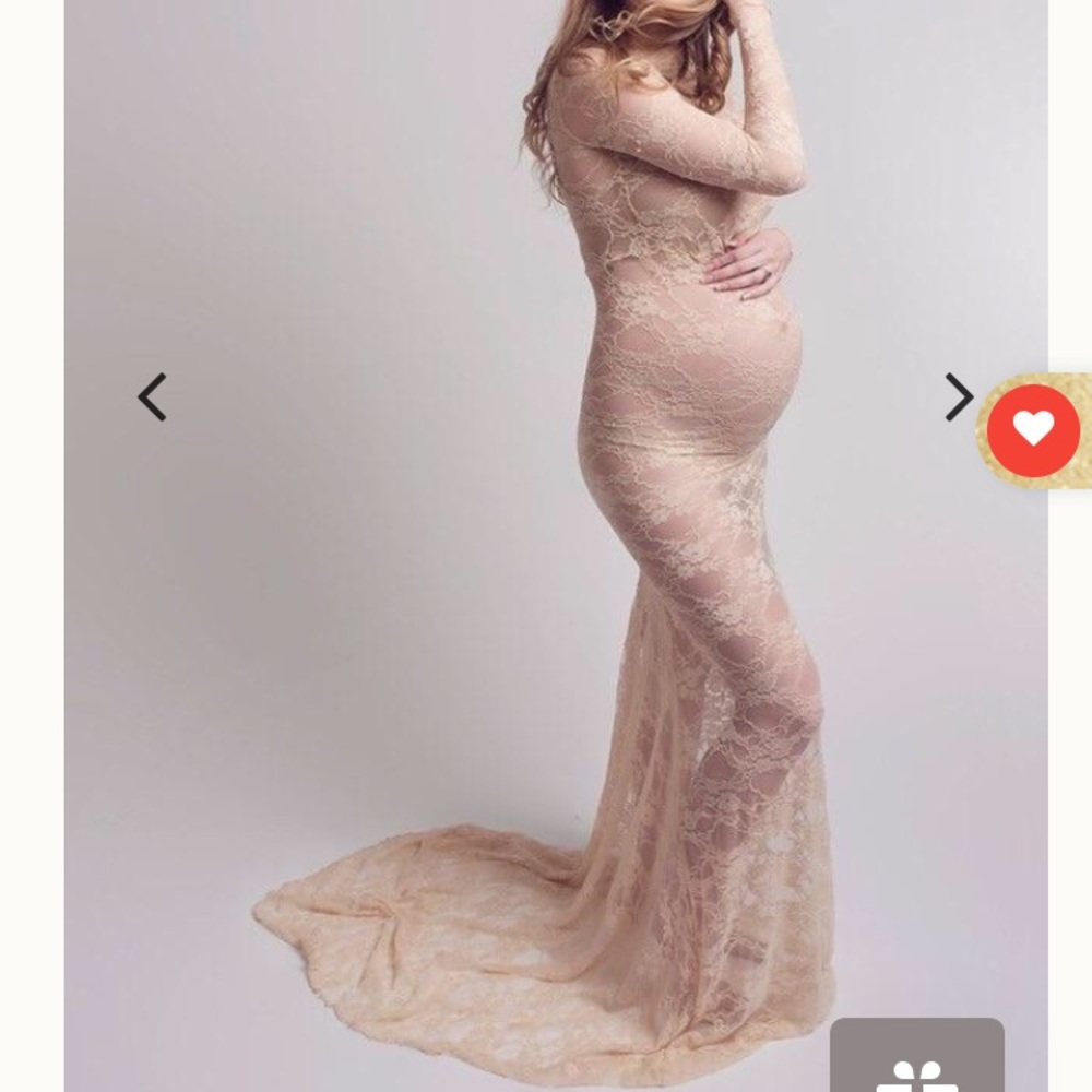 Maternity WHITE Lace dress - Photoshoot